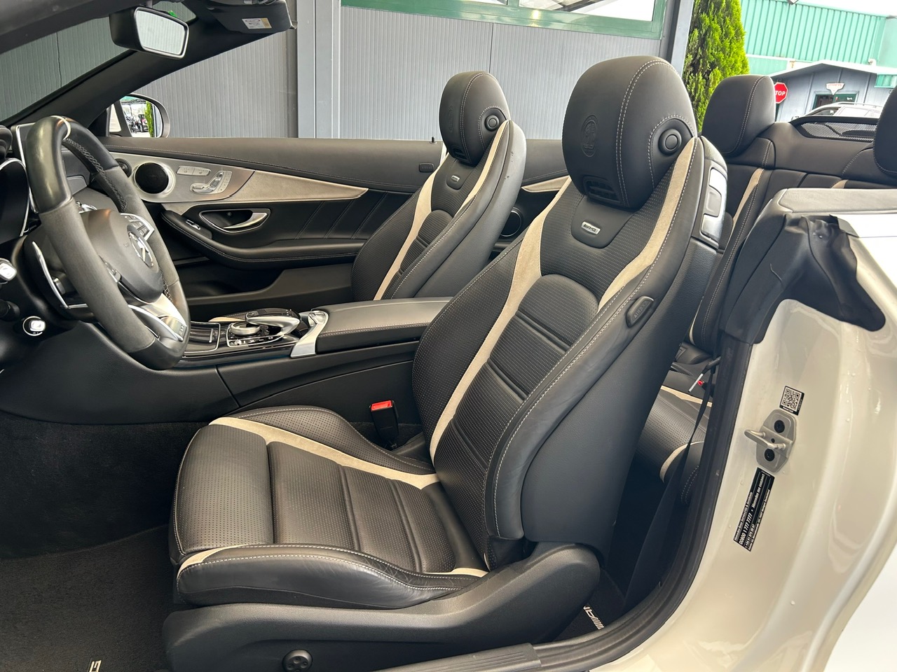 Mercedes-Benz Clase C Cabrio AMG C63S foto 12
