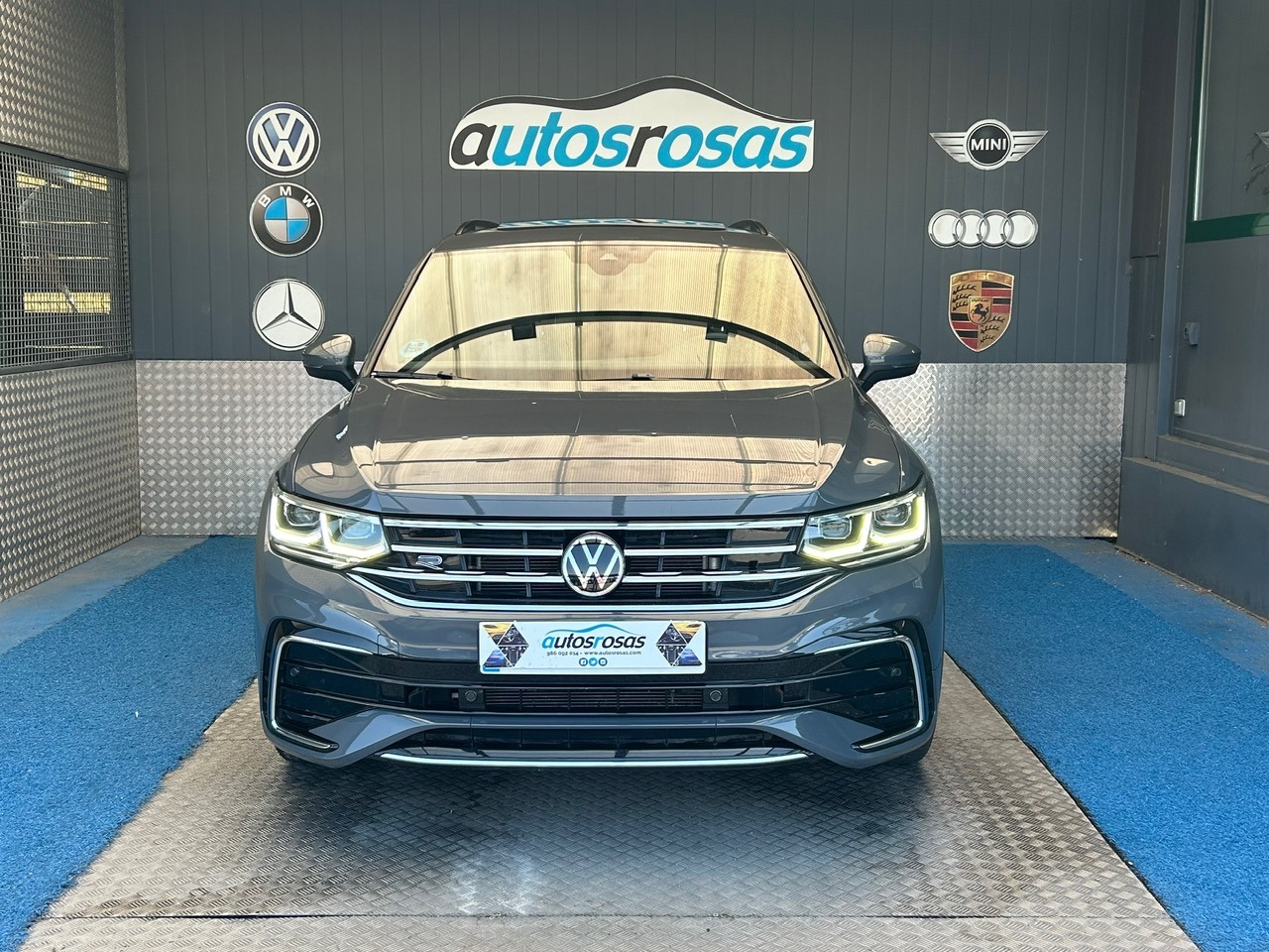 VOLKSWAGEN Tiguan R-Line 2.0 TDI foto 4