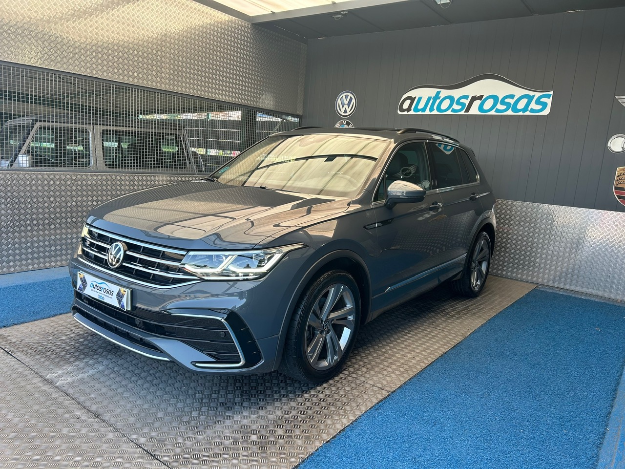 VOLKSWAGEN Tiguan R-Line 2.0 TDI foto 3