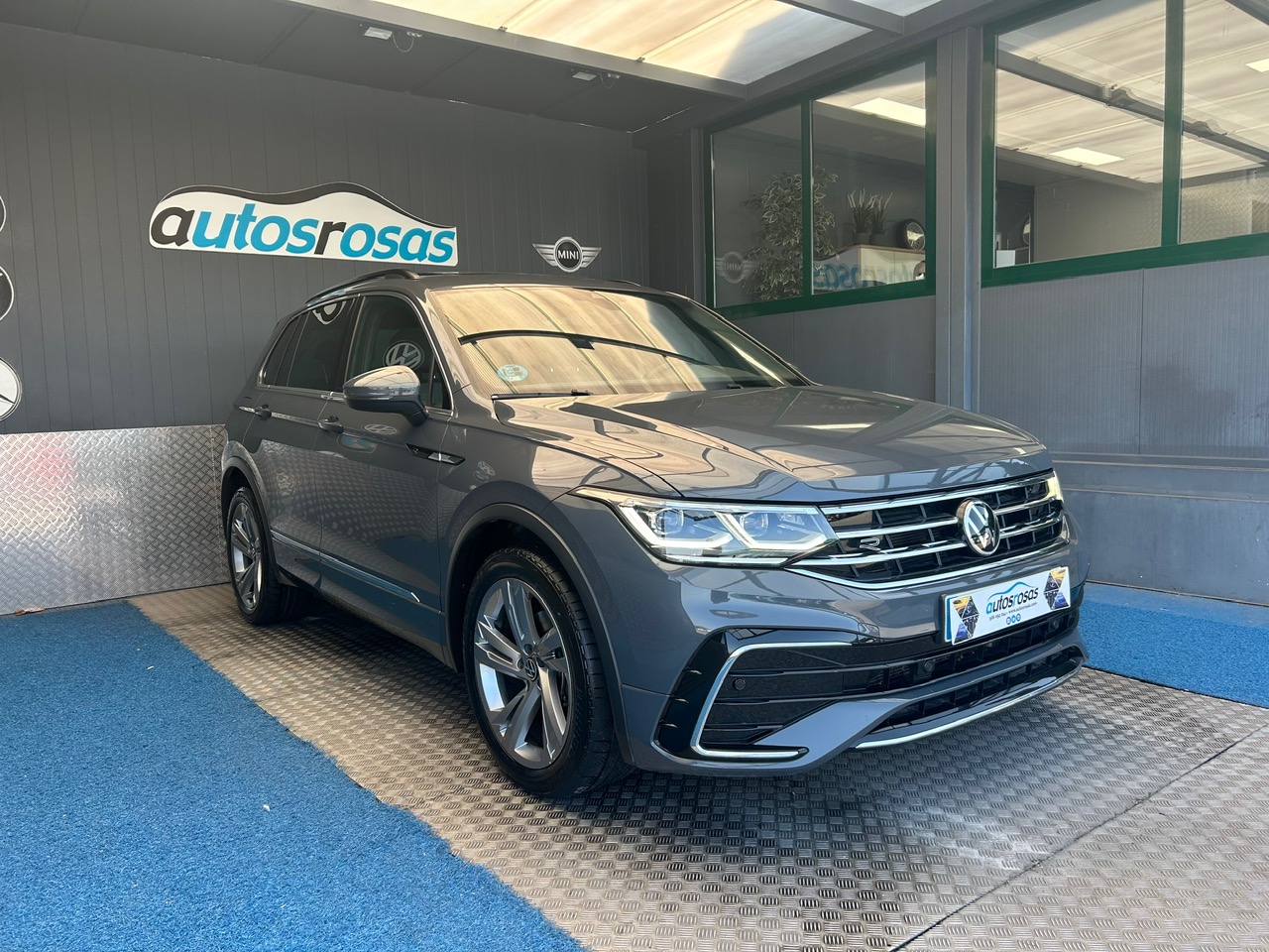 VOLKSWAGEN Tiguan R-Line 2.0 TDI foto 5