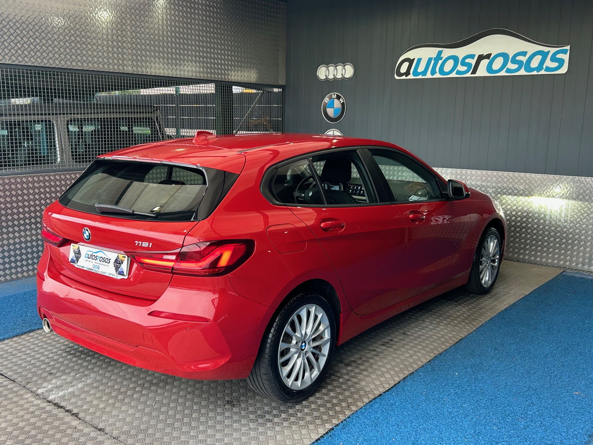 Bmw Serie 1 118i foto 9