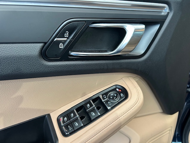 Porsche Macan foto 10