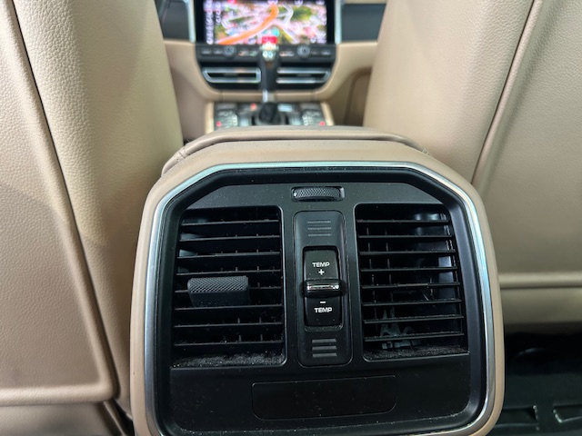 Porsche Macan foto 15