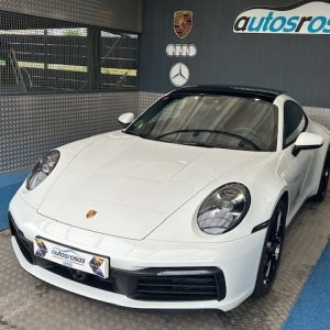 PORSCHE 911 Carrera 4S