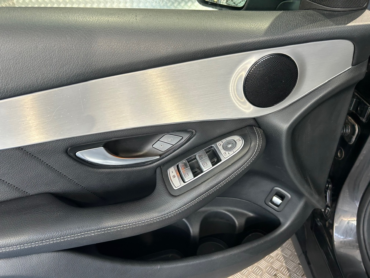 Mercedes-Benz GLC 200D 4MATIC foto 12