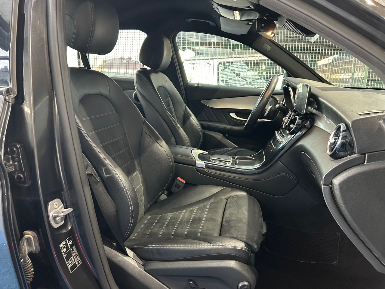 Mercedes-Benz GLC 200D 4MATIC foto 19