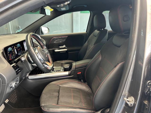 Mercedes-Benz GLA 200 D AMG foto 9