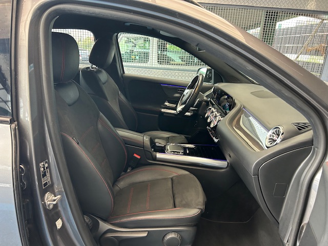 Mercedes-Benz GLA 200 D AMG foto 18
