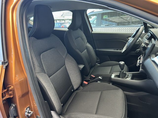 Renault Captur Intens TCe foto 14