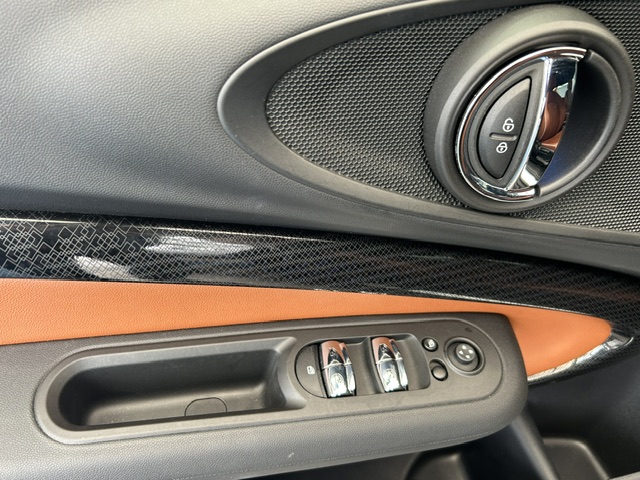 Mini CLUBMAN Cooper D Yours foto 18