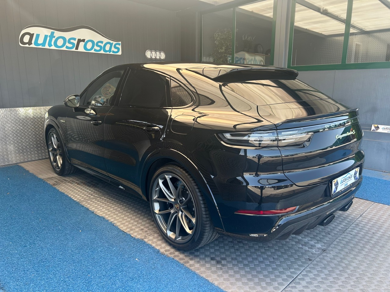 Porsche Cayenne Coupé Turbo S EHybrid foto 5