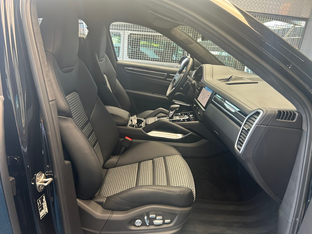 Porsche Cayenne Coupé Turbo S EHybrid foto 22