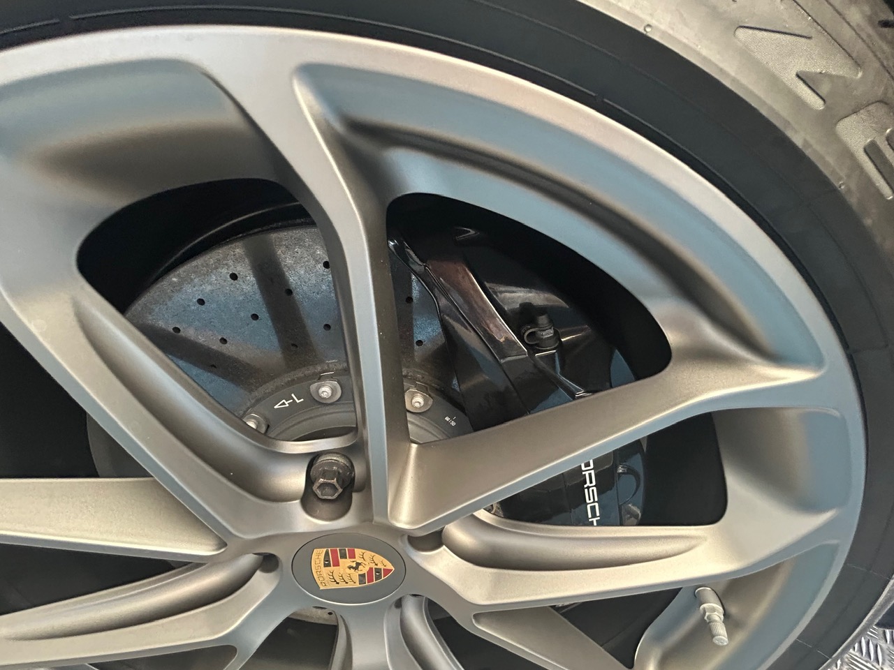 Porsche Cayenne Coupé Turbo S EHybrid foto 26