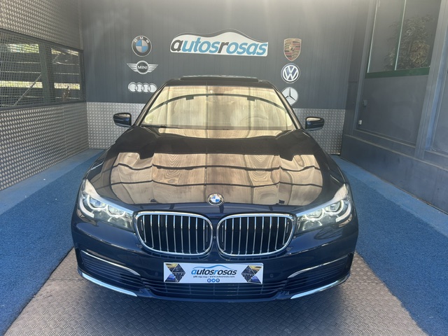Bmw Serie 7 730LdA xDrive foto 4