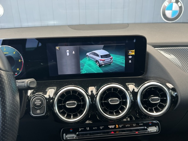 Mercedes-Benz GLA 200 D AMG foto 13