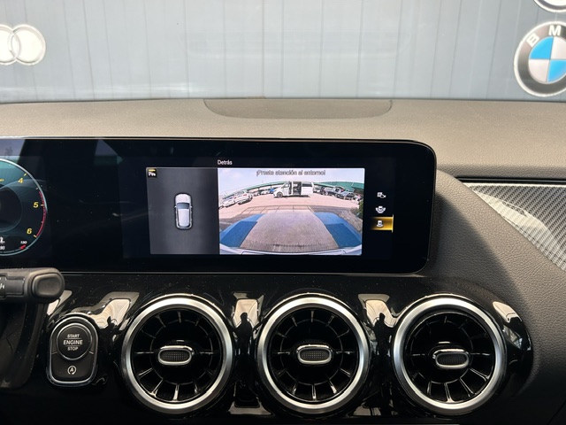 Mercedes-Benz GLA 200 D AMG foto 14