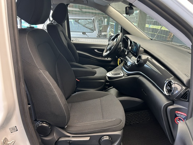 Mercedes-Benz Clase V 220 d Rise Largo foto 17