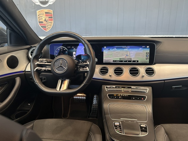 Mercedes-Benz Clase E 220D AMG foto 11
