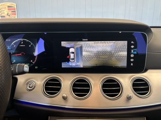 Mercedes-Benz Clase E 220D AMG foto 15