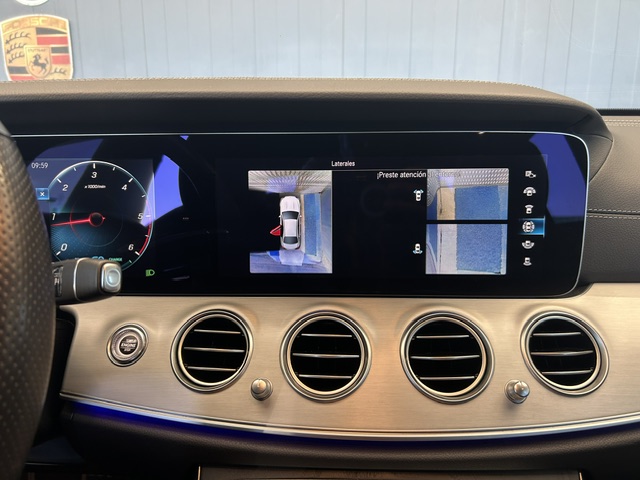 Mercedes-Benz Clase E 220D AMG foto 16