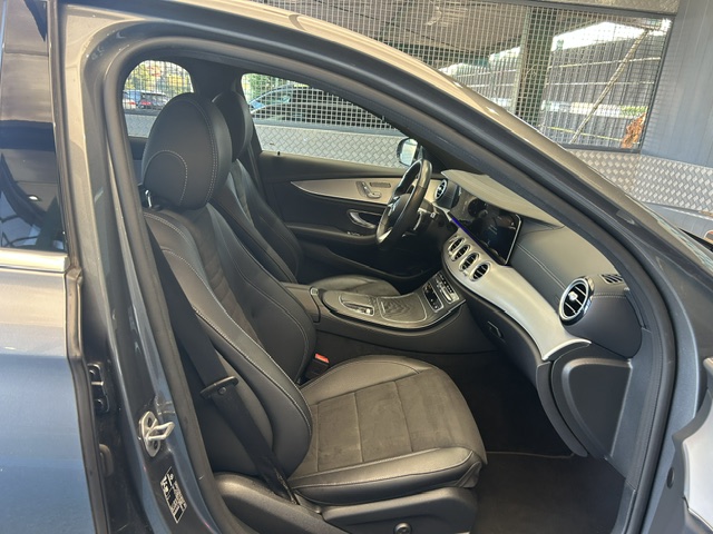 Mercedes-Benz Clase E 220D AMG foto 20