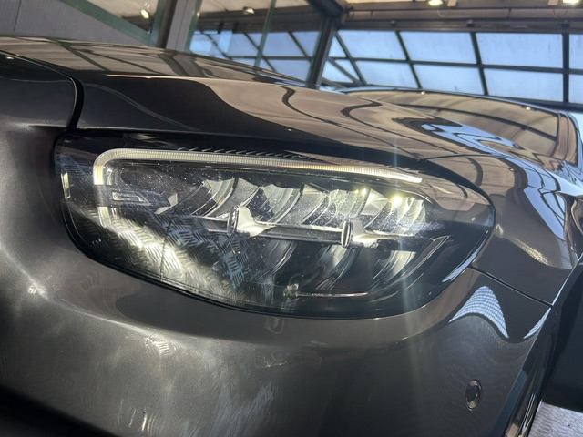 Mercedes-Benz Clase E 220D AMG foto 24