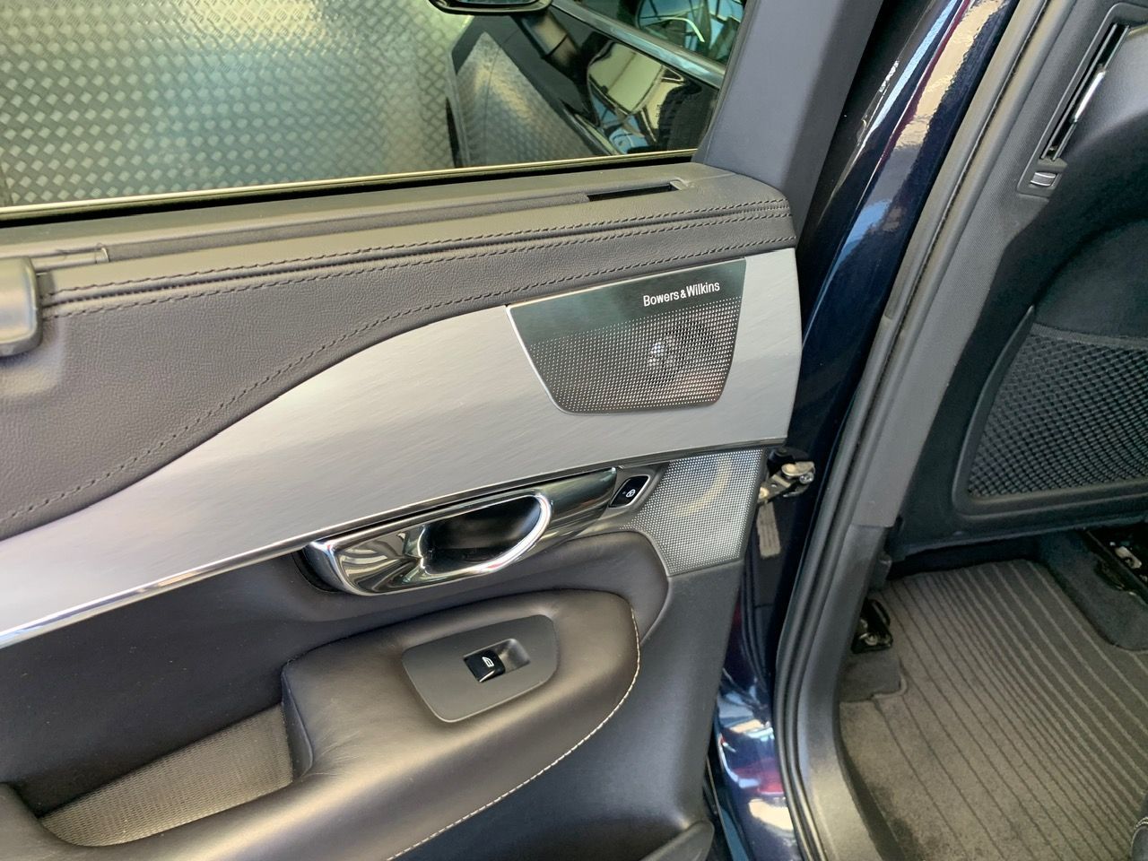Volvo XC90 2.0 D5 AWD Momentum Auto foto 21