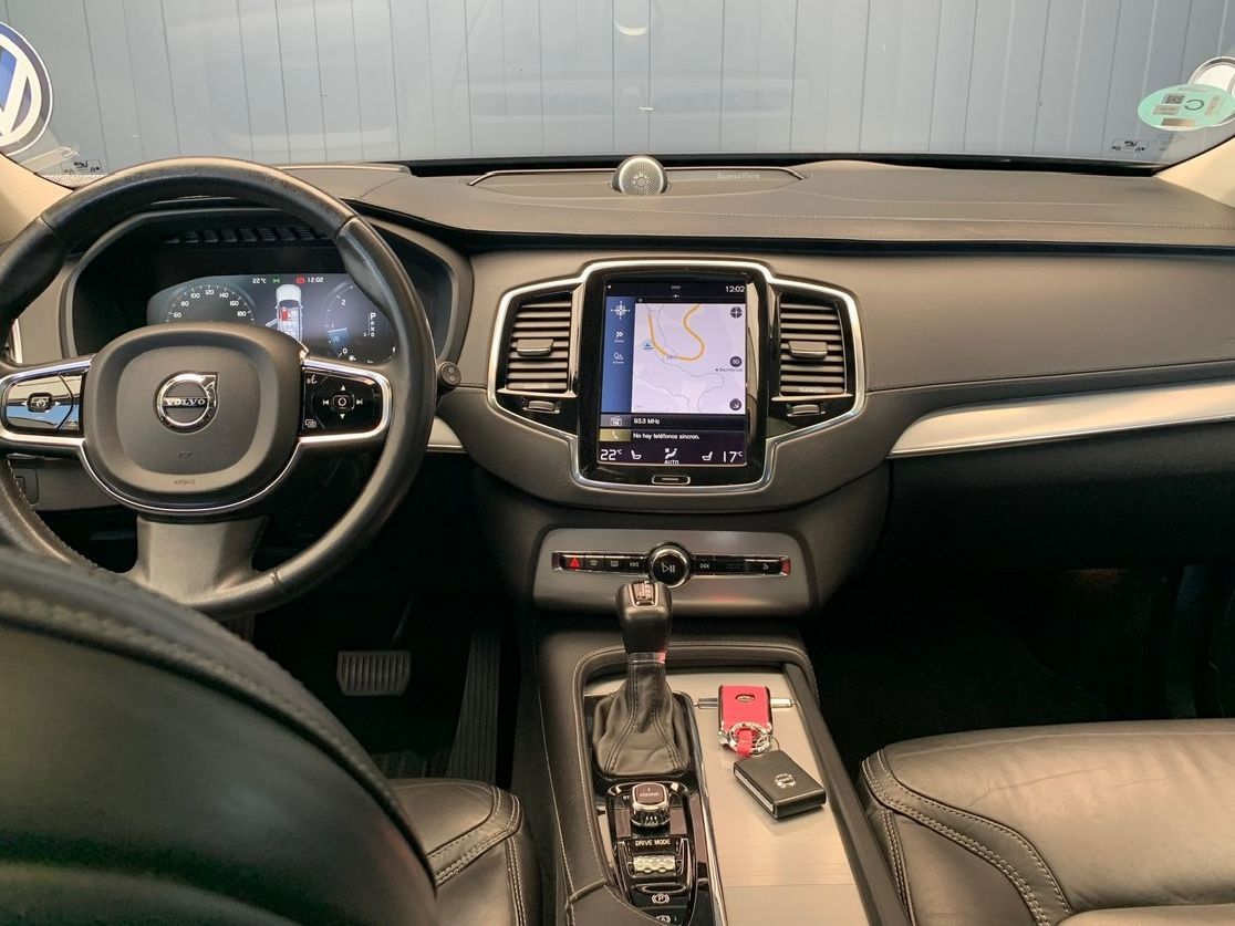 Volvo XC90 2.0 D5 AWD Momentum Auto foto 13