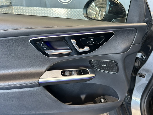 Mercedes-Benz GLC 300E 4MATIC foto 28