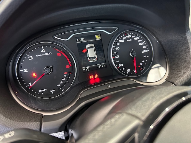 Audi Q2 35 TDI S-tronic foto 8